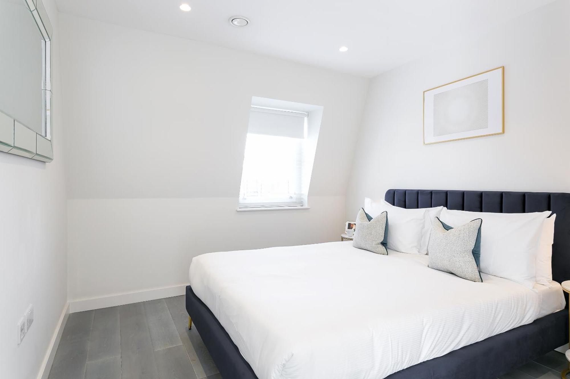 Urban Chic - York Street Apartment